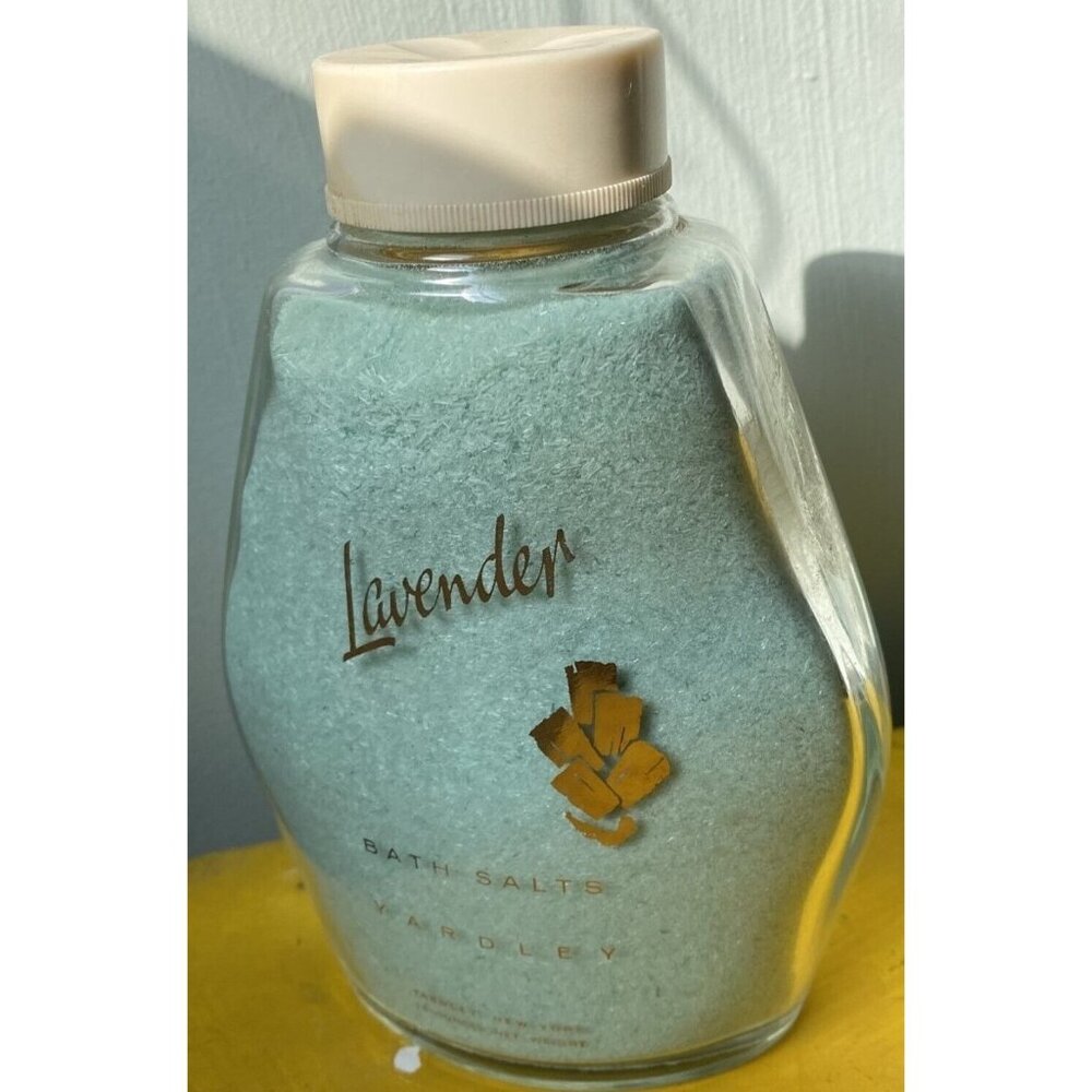 Vintage Yardley Lavender Bath Salts Glass Bottle 13 ounces